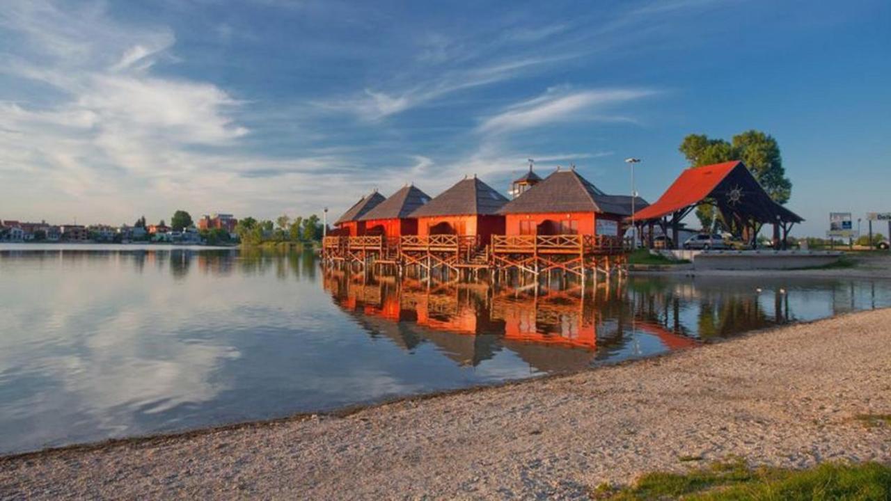 Overwater cottage - Slovak Tahiti, Senec Exterior foto